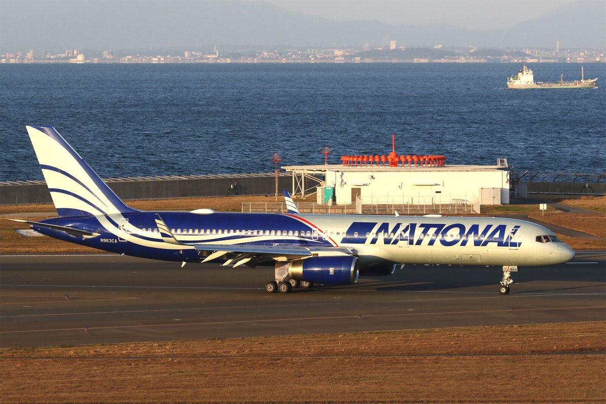 Centrairairport's tweet photo. 今朝セントレアにボーイング757型機が飛来しました。ナショナル・エアラインズが運航する機体でした。かなり以前にはデルタ航空のグアム便でセントレアでもよく見ましたが、久しぶりに見ました。 https://t.co/2Tb0yRYnKA