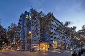 AnhBa71's tweet photo. InterContinental Barcelona,biểu tượng của sự sang trọng và phong cách, nằm giữa trái tim sôi động của thành phố Barcelona. Kiến trúc độc đáo và hiện đại,là điểm đến lý tưởng cho những người khát khao trải nghiệm không gian sống sang trọng và dịch vụ tốt. https://t.co/AOGk6VWB1C