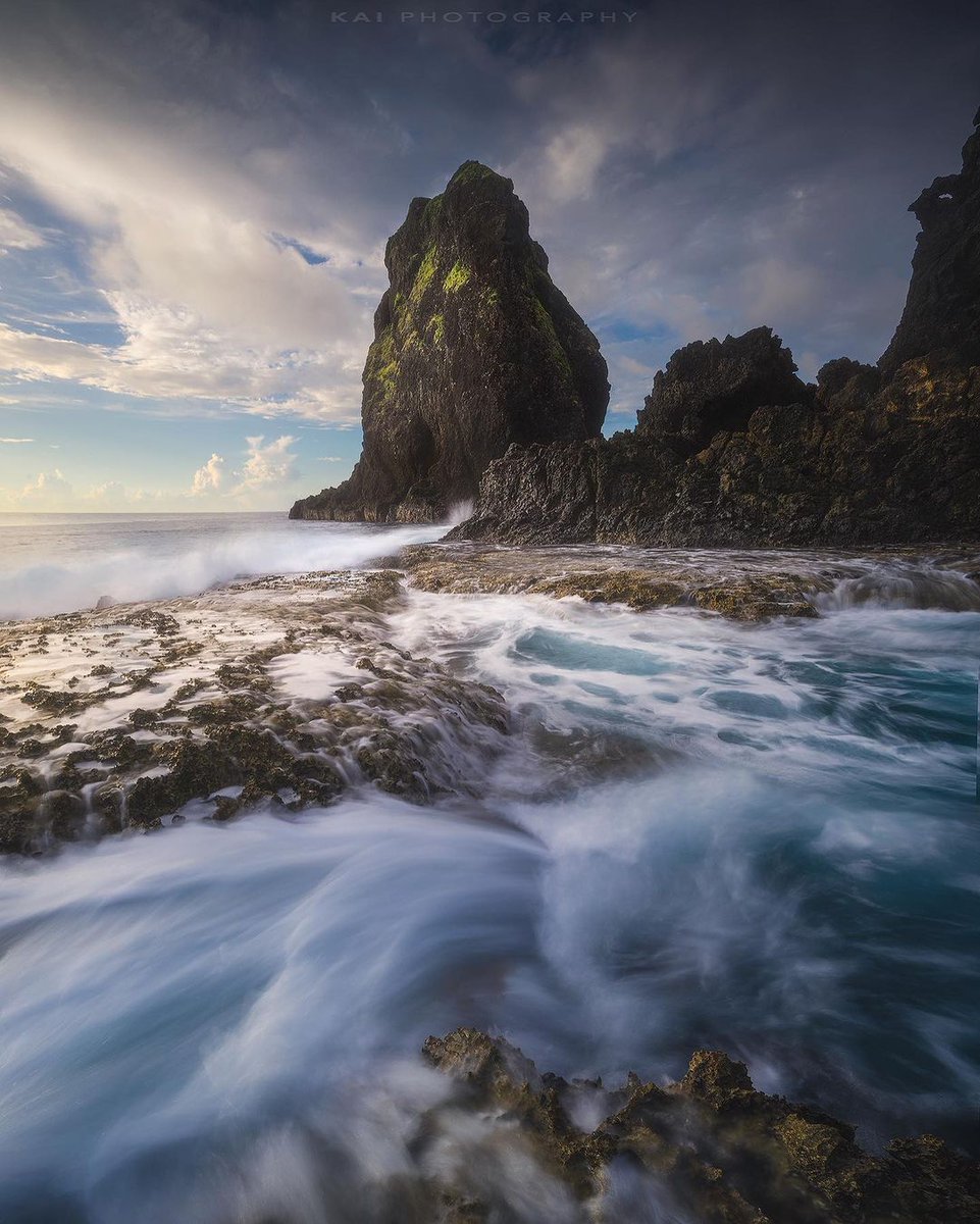 Many people sold their dreams and exchanged them for daily necessities.