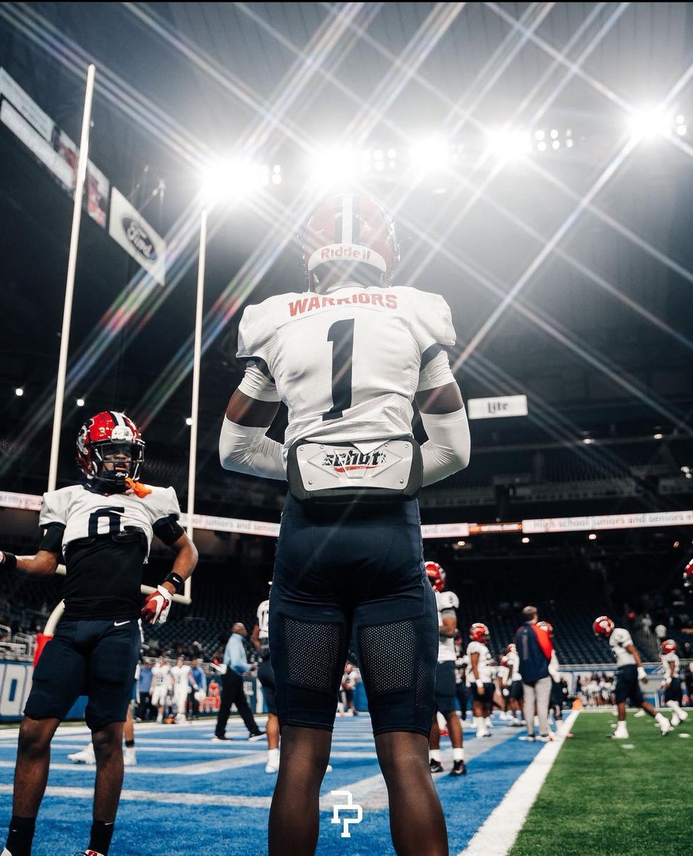Senior Year Highlights State Champion
65 Rec 1075 Yards 14 TDs 💍 
hudl.com/v/2Mewqf