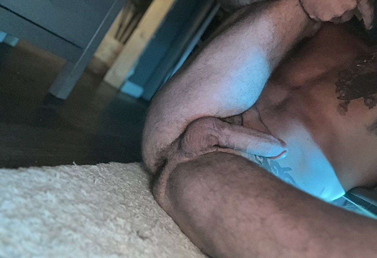 RT if you wanna know how I taste 👅