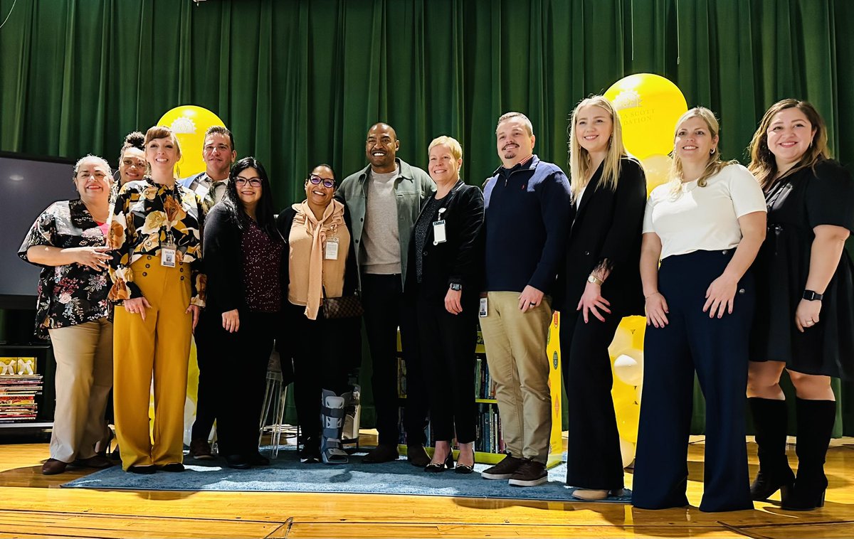 Dr. Elena S. Hill tweet media