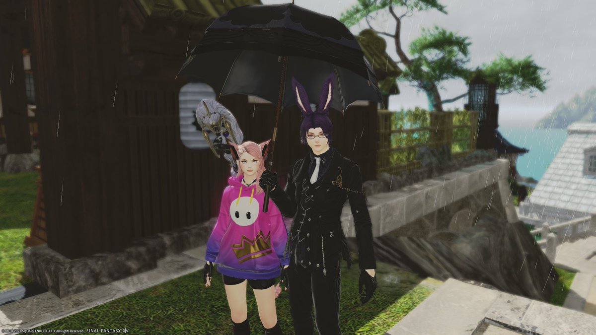 XeruneFFXIV's tweet photo. Bunnyguard duties. kek! https://t.co/G0oZBqzgRK