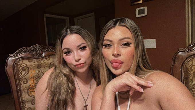 Going live in a hour with the bestie https://t.co/BvFMdWfuf8 https://t.co/C2dT7fXfHw