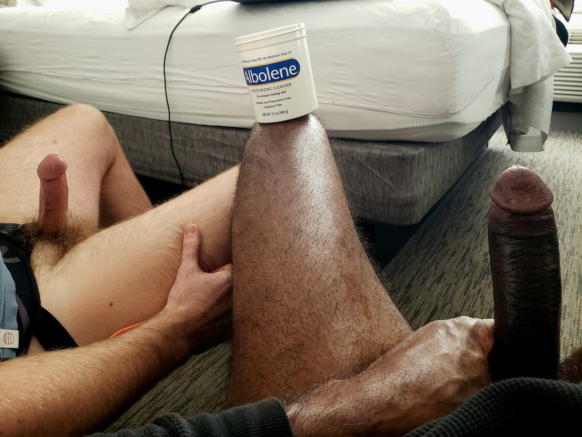 TexaninHOU's tweet photo. Sharing the tub to rub a dub dub on the dick with my bro. #b8 #bate #jo #jerkoff #dick #bigdick #harddick #buddybate #brobate #cock #bigcock #masturbator #cutdick https://t.co/hGLNzvlBqt