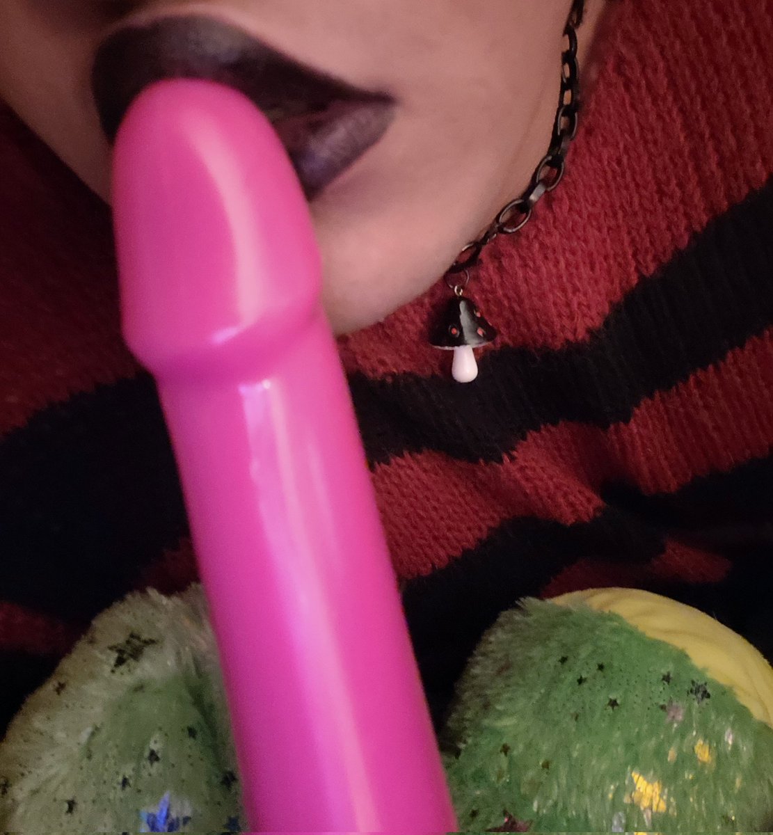 Jet_Jack397's tweet photo. Rt if you'd want to see me use this 
;3
#femboy #femboysarecute #femboi #gay #bi #sissy #sissyboy #slut #fucktoy #cumslut #onlyfans #gayboy #LGBTQ #fem #cute #nsfw https://t.co/knHQs9EFnI