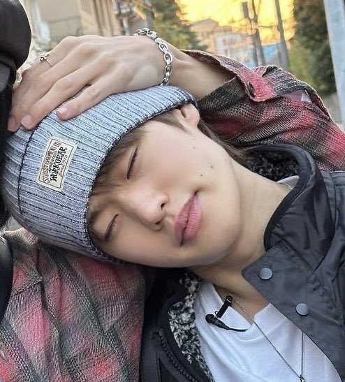 희야 (@luv11hee) on Twitter photo 