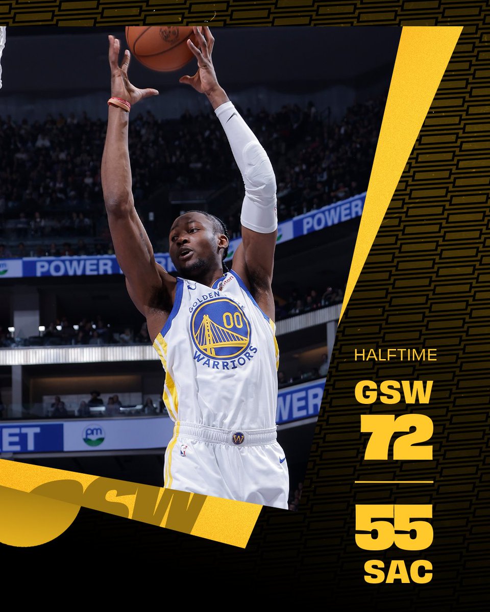 warriors's tweet photo. Dubs are up 17 🙌 https://t.co/MpcCTWjHhT