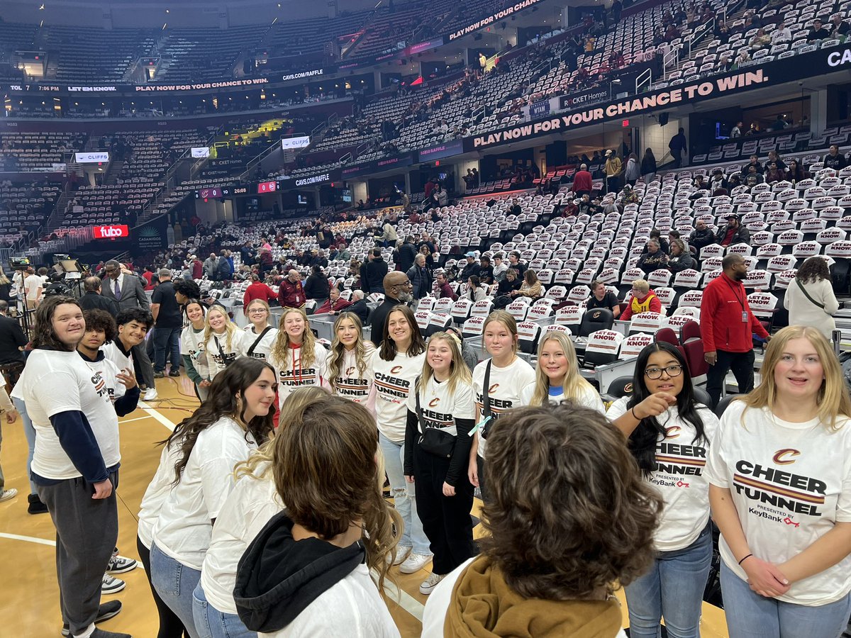 UshsDeca's tweet photo. Great time today with the Cleveland Cavaliers! 
Great speaker panel✅
Great marketing activity✅
Great Game✅

One of our groups won the chance to be a part of the cheer tunnel on the court before the game! https://t.co/JKwn91Sq3v