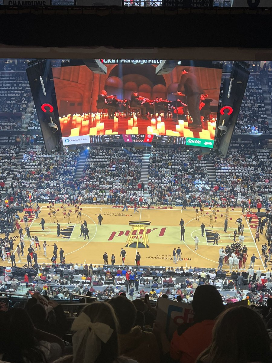 UshsDeca's tweet photo. Great time today with the Cleveland Cavaliers! 
Great speaker panel✅
Great marketing activity✅
Great Game✅

One of our groups won the chance to be a part of the cheer tunnel on the court before the game! https://t.co/JKwn91Sq3v