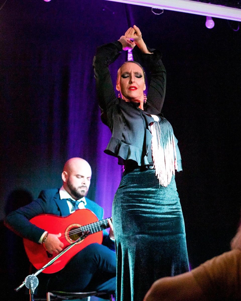 Feliz de esta nueva gira en Uruguay, por todos los conciertos, el maravilloso equipo de <a href="/airmusicgroup/">Air Music Group</a>.uque hay detrás, y tanta gente bonita con la que me han brindado la oportunidad de compartir momentos irrepetible. Gracias de corazón