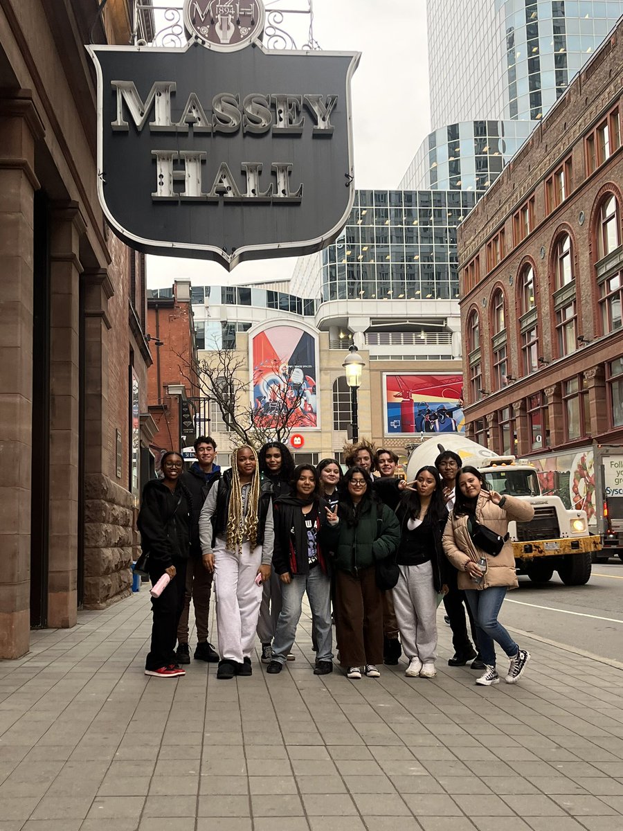 daartslanguages's tweet photo. Arts &amp; Culture SHSM students complete their I.C.E training at Allied Music Centre/Massey Hall! https://t.co/j83fzGyQZS