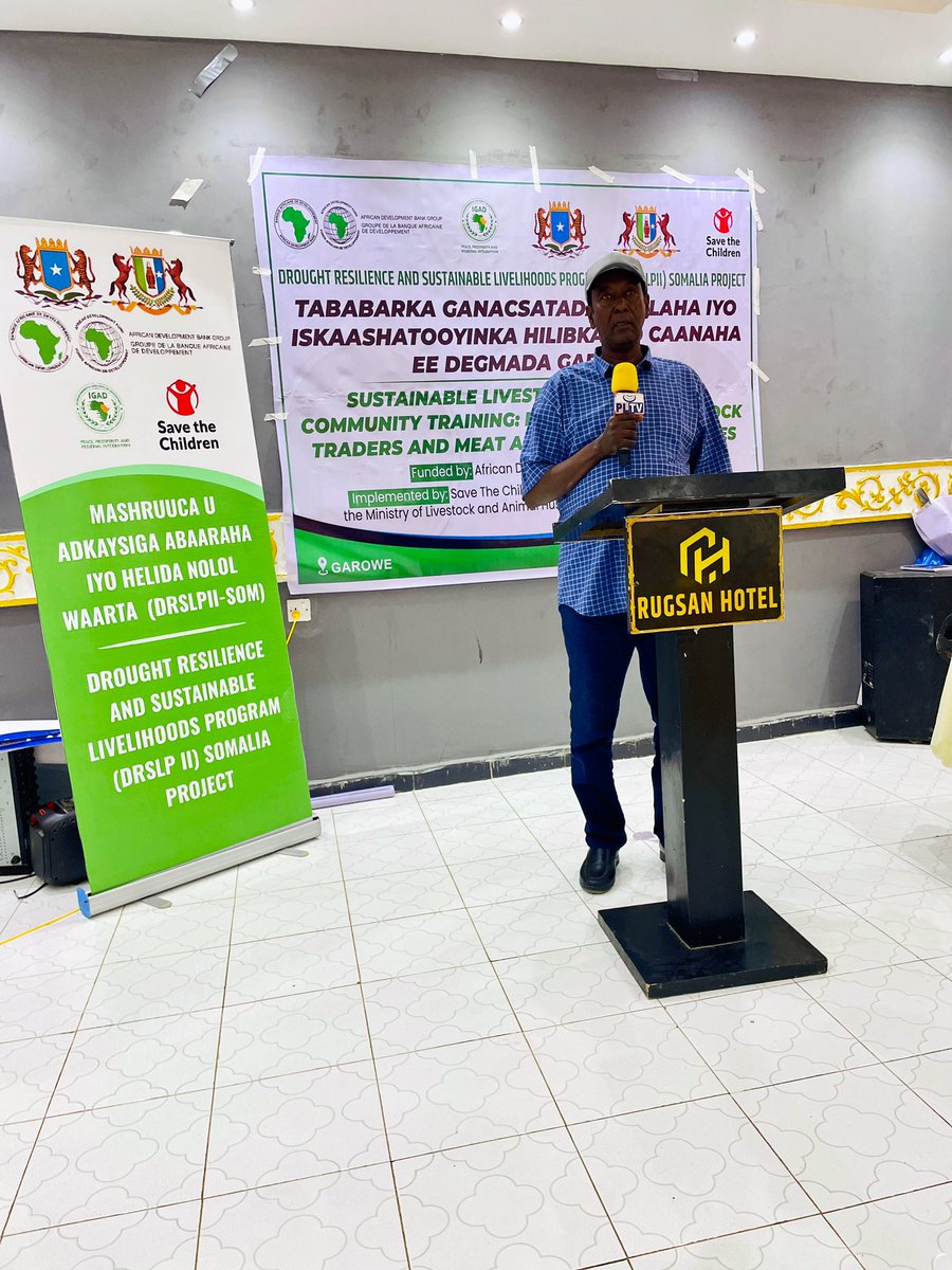 MoLAH_Puntland's tweet photo. In partnership with @SaveChildrenSO, @MoLAH_Puntland conducted community training on Sustainable Livestock management for #180 community members from #Qardho, #Garowe, #Burtinle, #Galdogob, #Galkaio &amp; #Dhahar through #DRSLP-II , @AfDB_Group funded project. 
#Livestock #Livelihood https://t.co/f6ZYqQtmXz