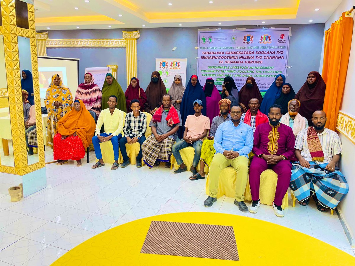 MoLAH_Puntland's tweet photo. In partnership with @SaveChildrenSO, @MoLAH_Puntland conducted community training on Sustainable Livestock management for #180 community members from #Qardho, #Garowe, #Burtinle, #Galdogob, #Galkaio &amp; #Dhahar through #DRSLP-II , @AfDB_Group funded project. 
#Livestock #Livelihood https://t.co/f6ZYqQtmXz