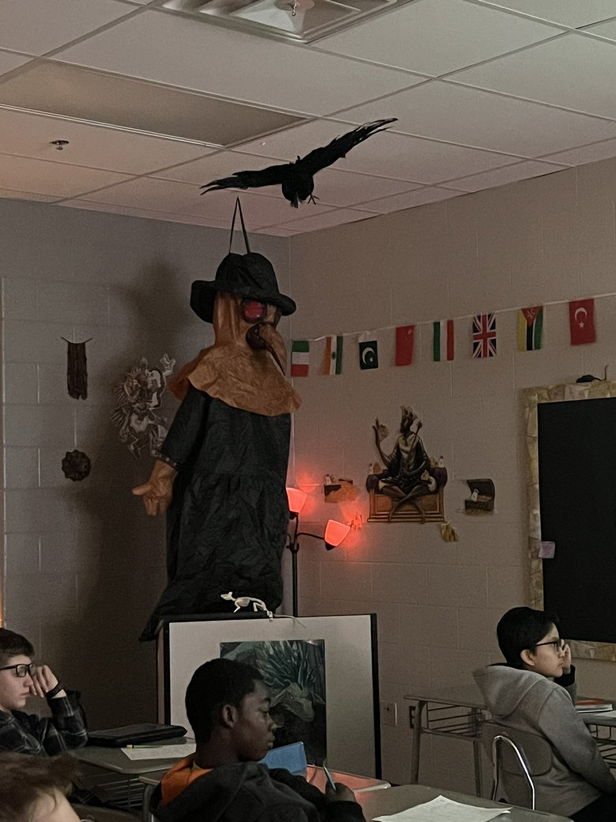 wbmsboro's tweet image. It was so awesome to see our 7th grade Social Studies and Science students deeply engaged in these learning experiences today! #makinglearningfun