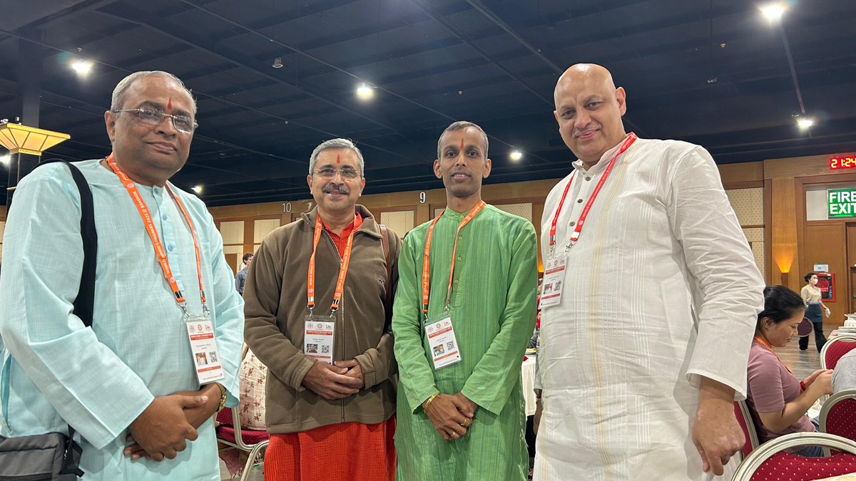 One of the leading nationalist voice of #Bharat <a href="/prachyam7/">Prachyam</a> is creating awareness and making fabulous documentaries, which is the need of hour!

Our national guide Sadguru <a href="/hjsdrpingale/">DrCharudatta pingale</a> along with Sadguru @nilesh_c13 &amp; <a href="/shriram_l/">Shriram L</a> met founder of Prachyam <a href="/captain_praveen/">Praveen Chaturvedi</a> at