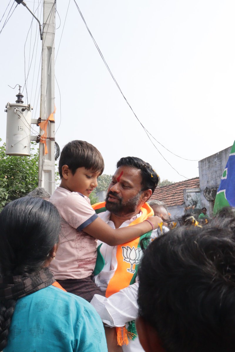 sunilreddybjp's tweet photo. నిన్న ఎన్నికల ప్రచారం చివరి రోజున రామగిరి మండలం రాజాపూర్ గ్రామంలో మరియు మంథని పట్టణంలో ఎన్నికల ప్రచారం నిర్వహించడం జరిగింది. https://t.co/yQj7UZ1dQy