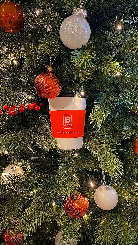 Treat yourself to some festive refreshments with us at B Block in between exploring the Christmas Mini Markets at The Chocolate Quarter this Thursday! 

From an orange hot chocolate to a Baileys latte, embrace the festivities with every sip ☕ ❄️

#ChristmasDrinks #Keynsham
