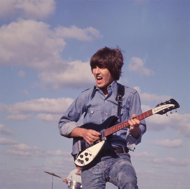 IM_A_SHOUTY_MAN's tweet photo. To remember George Harrison I thought I would share some of my favourite photos of him ❤️
Thread 🧵 https://t.co/7ZtzflwStR