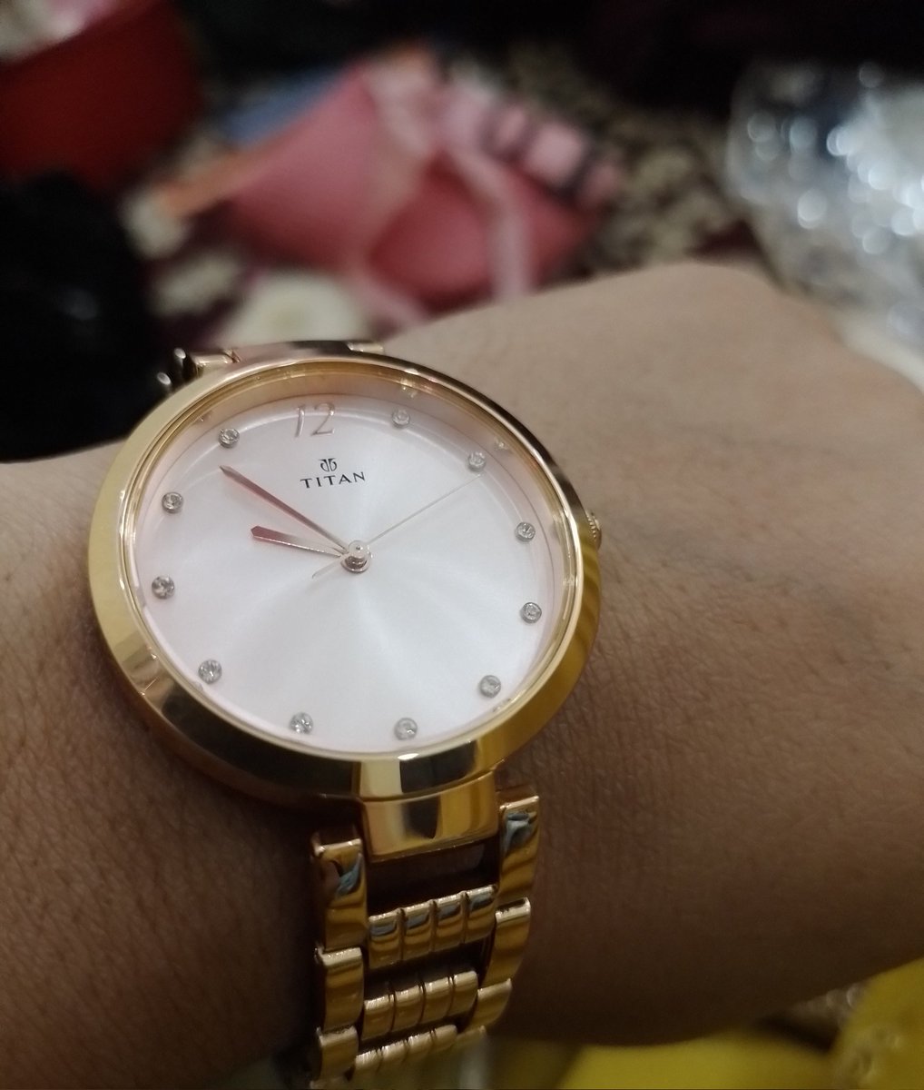 khudgarzz__'s tweet image. समय कब कितना वरबाद कर लिया पता ही नहीं चला ...🥲 #timevalue 
@khudgarzz__