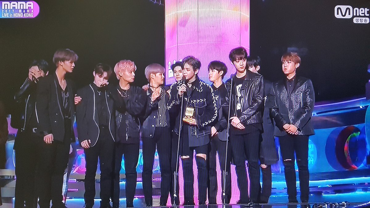 jiwoongfans's tweet photo. WE JUST HAD TO SAY LEGENDS... https://t.co/ho6eBMTWGM