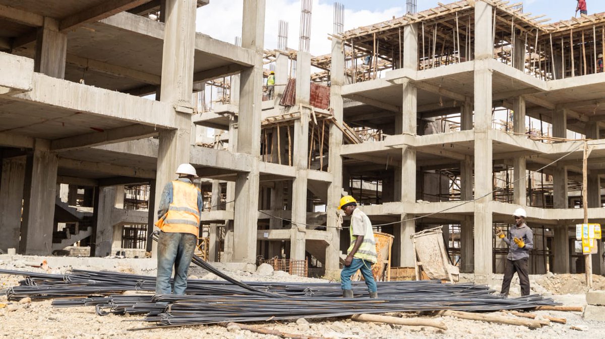 Benson_Mwiti_25's tweet image. Imagine with all these structures how our economy is improving because of this Boma Yangu program #LordsOfpoverty