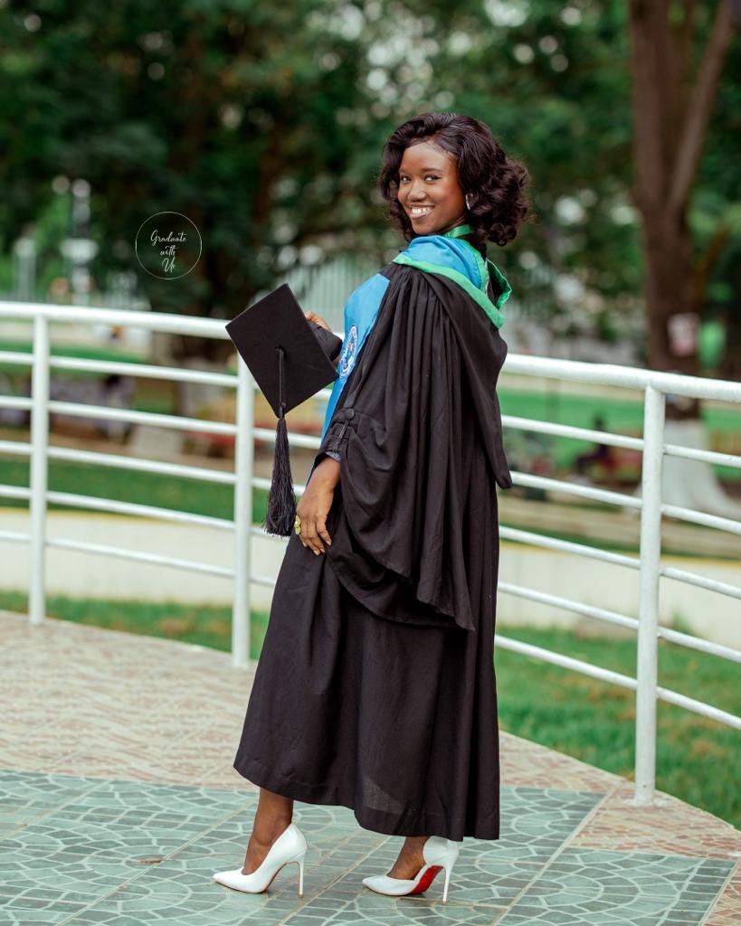 MsTannor's tweet photo. Bsc. Biological sciences bagged in grand style. GOD DID🙏 https://t.co/OoR1i5JGJc