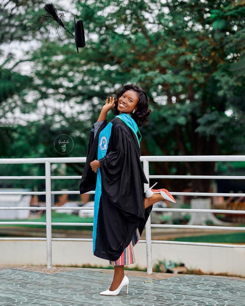 MsTannor's tweet photo. Bsc. Biological sciences bagged in grand style. GOD DID🙏 https://t.co/OoR1i5JGJc