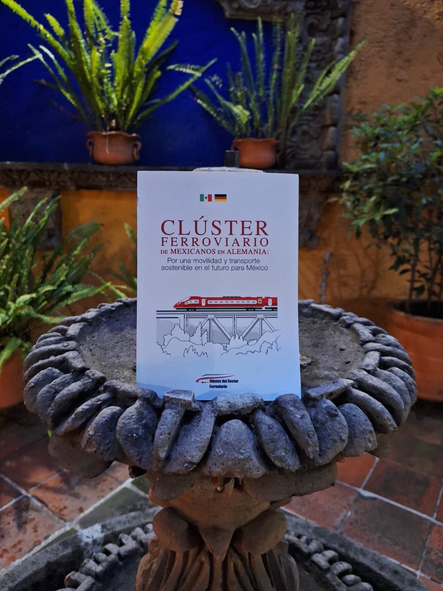 clusterferrovi1's tweet photo. Por si se perdieron la transmisión en vivo del evento y quieren saber cómo fue éste, aquí les dejamos unas fotos:
1. Nuestro bebé, mismo al que andamos presumiendo, motivo de nuestra alegría. 🙂 https://t.co/zCO31DTlFa