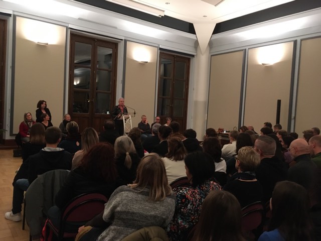 anne_gehl's tweet photo. Cérémonie républicaine de remise des diplômes #DNB, #CFG, #DELF et certification en langue allemande au collège Les Sources de Saverne. Une belle cérémonie en présence des élus. Félicitations aux lauréats.👏
@acstrasbourg @SabellineP https://t.co/33P666eq8B