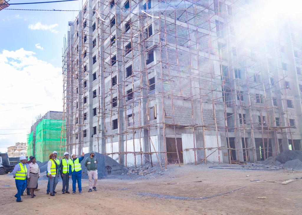 AndrewMuoki2's tweet image. The #LordsOfPoverty are opposed to president Ruto's noble idea on housing since they are much aware that the projects are of great impact to Kenyans