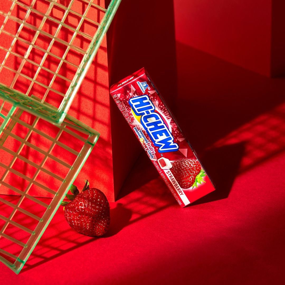 hichewuk's tweet photo. You can always rely on our Strawberry stick ❤️
Comment “🍓” if this flavour is your go-to CHEW!

#HICHEW #hichewuk #candy #candylover #candies #sweets #candyaddict #sweettreats #sugarfix #sugarrush #fruit #fruity #japanesecandy #morrisons #sainsburys #tesco #asda https://t.co/o9Xw7TMohd