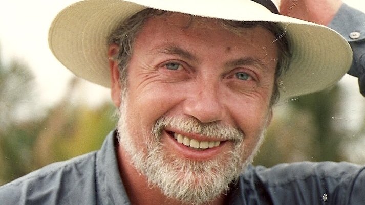 «Els valencians […] ens comparem amb els madrilenys, que signifiquen l'estructura estatal patida, i amb els catalans, que signifiquen l'aventura col·lectiva no intentada»

—Josep Vicent Marqués i González, escriptor i sociòleg valencià nat #huifa 80 anys

ca.wikiquote.org/wiki/Josep_Vic…