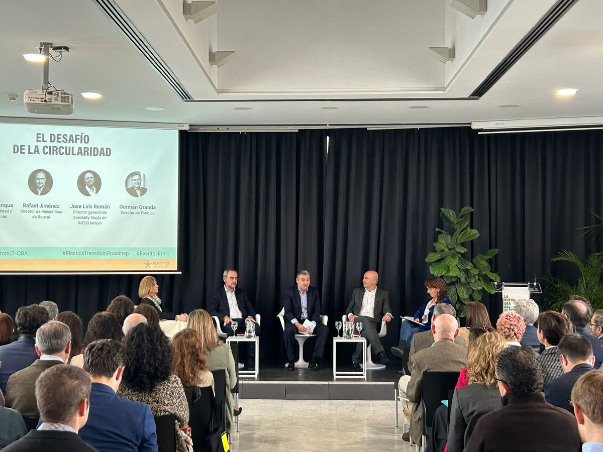 Ethic_'s tweet image. Marta Gomez Palenque (@GomezPalenque): «Necesitamos corresponsabilidad, transparencia y fiabilidad para que la transición circular llegue a buen puerto»
@mitecogob. #EventosEthic #PlasticsTransitionRoadmap