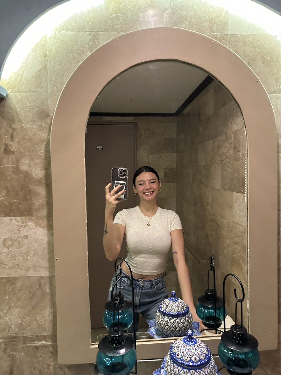 camilltrinidad's tweet photo. 💙💜🤍 https://t.co/FPzlJua1gJ