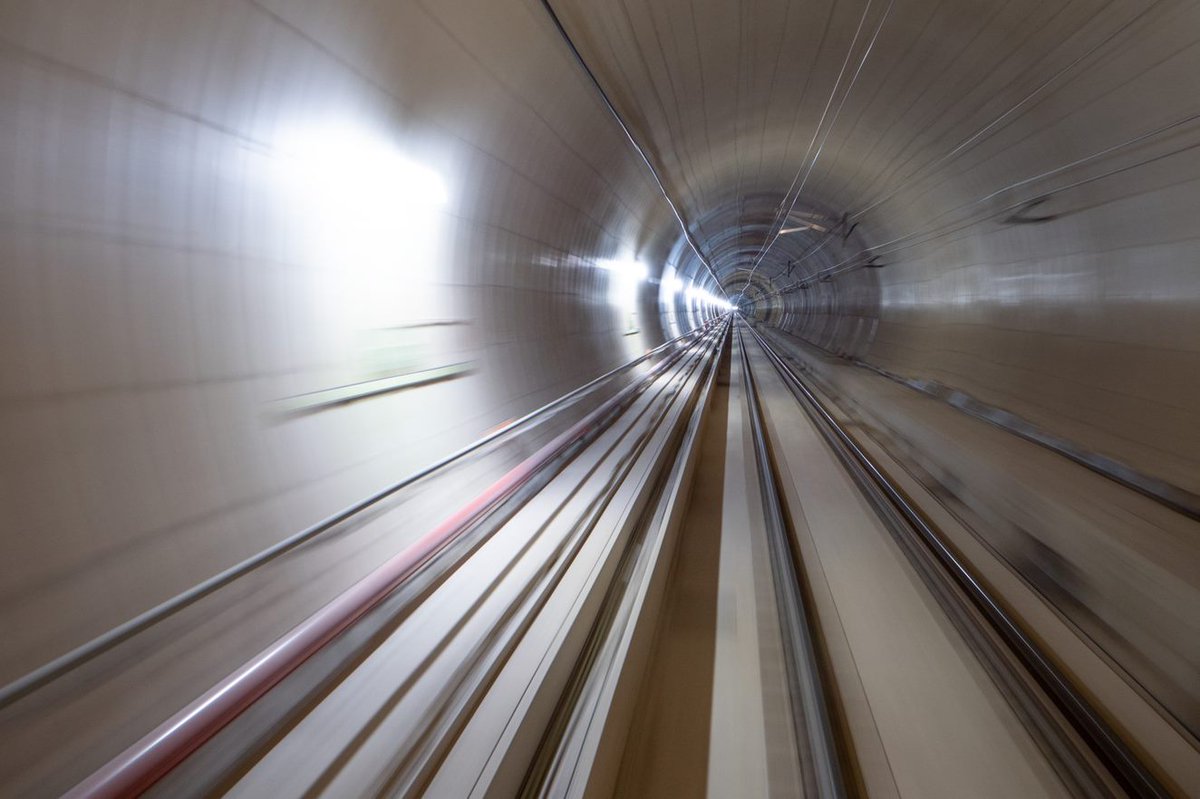 Con sus luces y sus sombras, hoy es un día histórico para Asturias. Y eso no tiene ni discusión ni color político. La variante existe, amigos, no era un espejismo...

elcomercio.es/asturias/inaug…