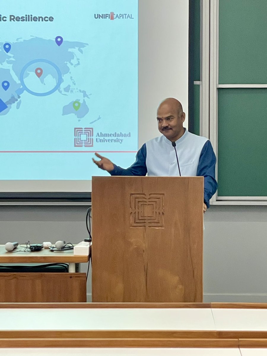 paragmpatel's tweet photo. I would like to thank Maran G @unifi2maran  for conducting an insightful session titled "India's Economic Resilience" for @AMSOM_Ahmedabad #MBA and #MSQF students. His passion for granular details on #IndianEconomy and #ConsumptionPatterns was infectious. https://t.co/GuruJ3V3iE