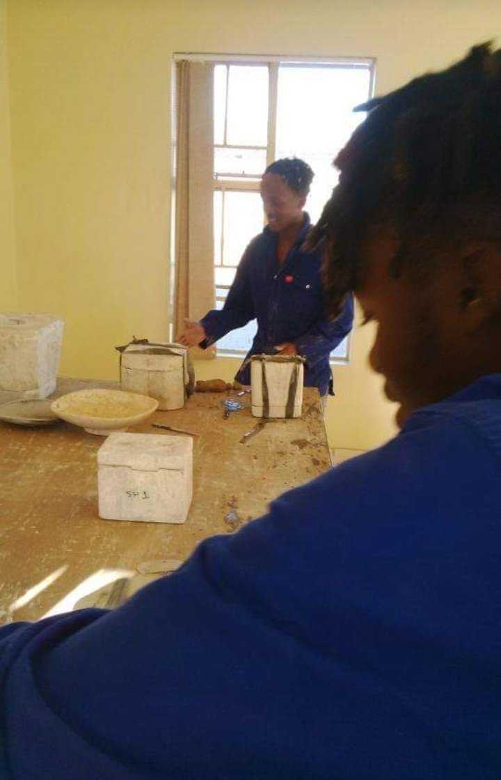 MduduziMats's tweet photo. Giving skills training and job opportunities to the youth guarantees that what you have started continues, and uplifts future generations https://t.co/8d6stQU6xv