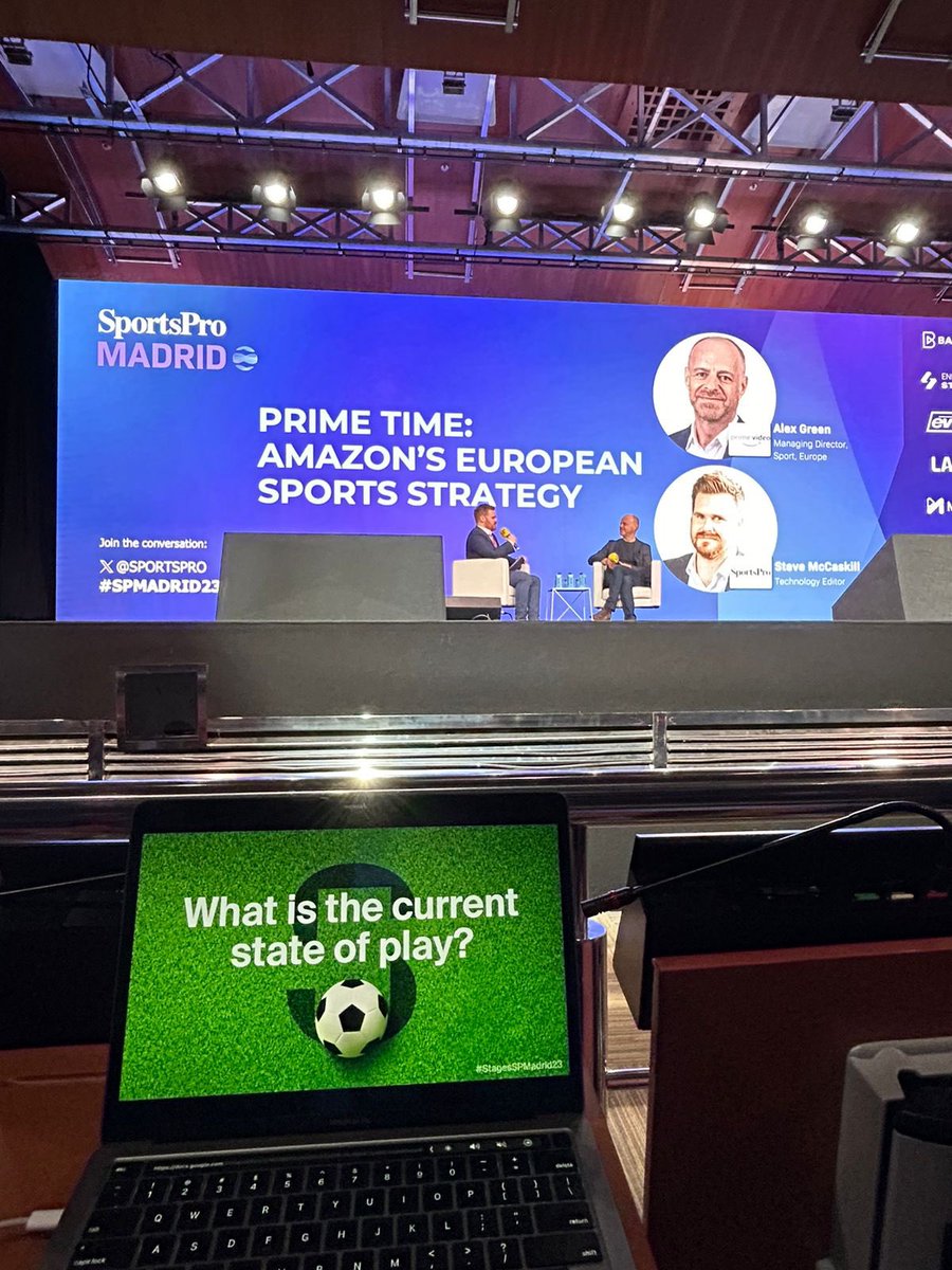 getstages's tweet photo. Atender audiências globais e ao mesmo tempo agradar aos fãs locais, esse é um dos maiores desafios dos grandes eventos esportivos, para o diretor geral da Amazon Prime na Europa, Alex Green. 

Dia 2 da @sportspro começou cheio de propostas e desafios ⚽️ #StagesSPMadrid23 https://t.co/uLJIC3Jq3P