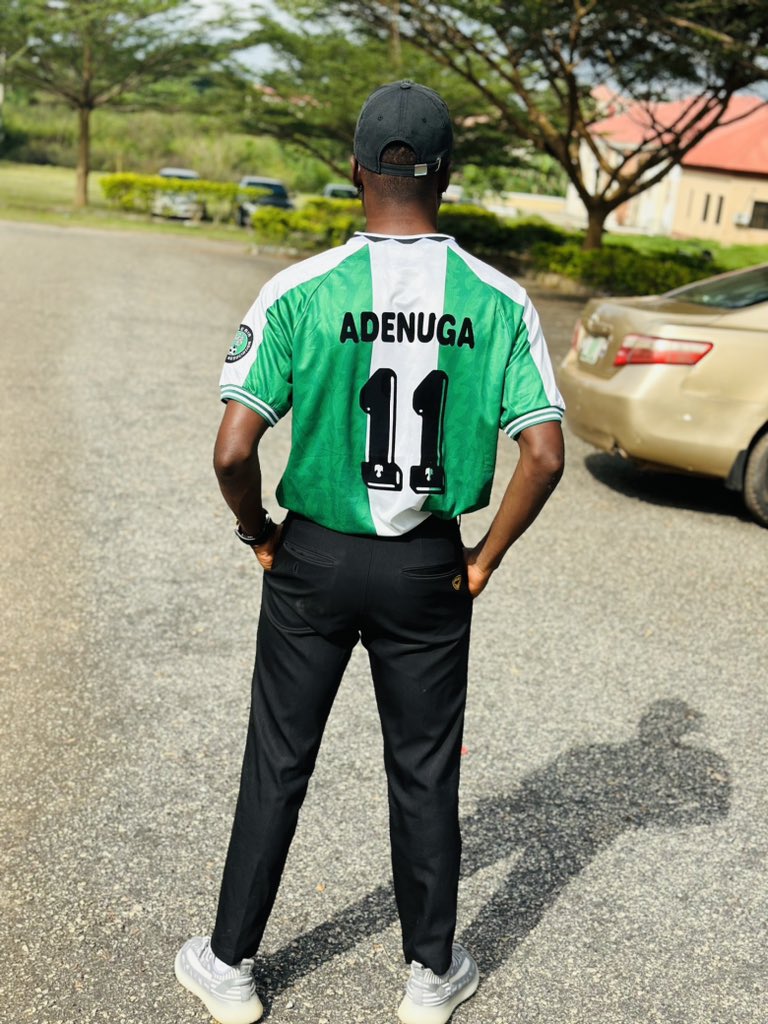 Adenuga_11's tweet image. 🇳🇬🤎

FYB week day 3(jersey day)…..
#invictaclass22week #InvictaClass22 #jerseyday