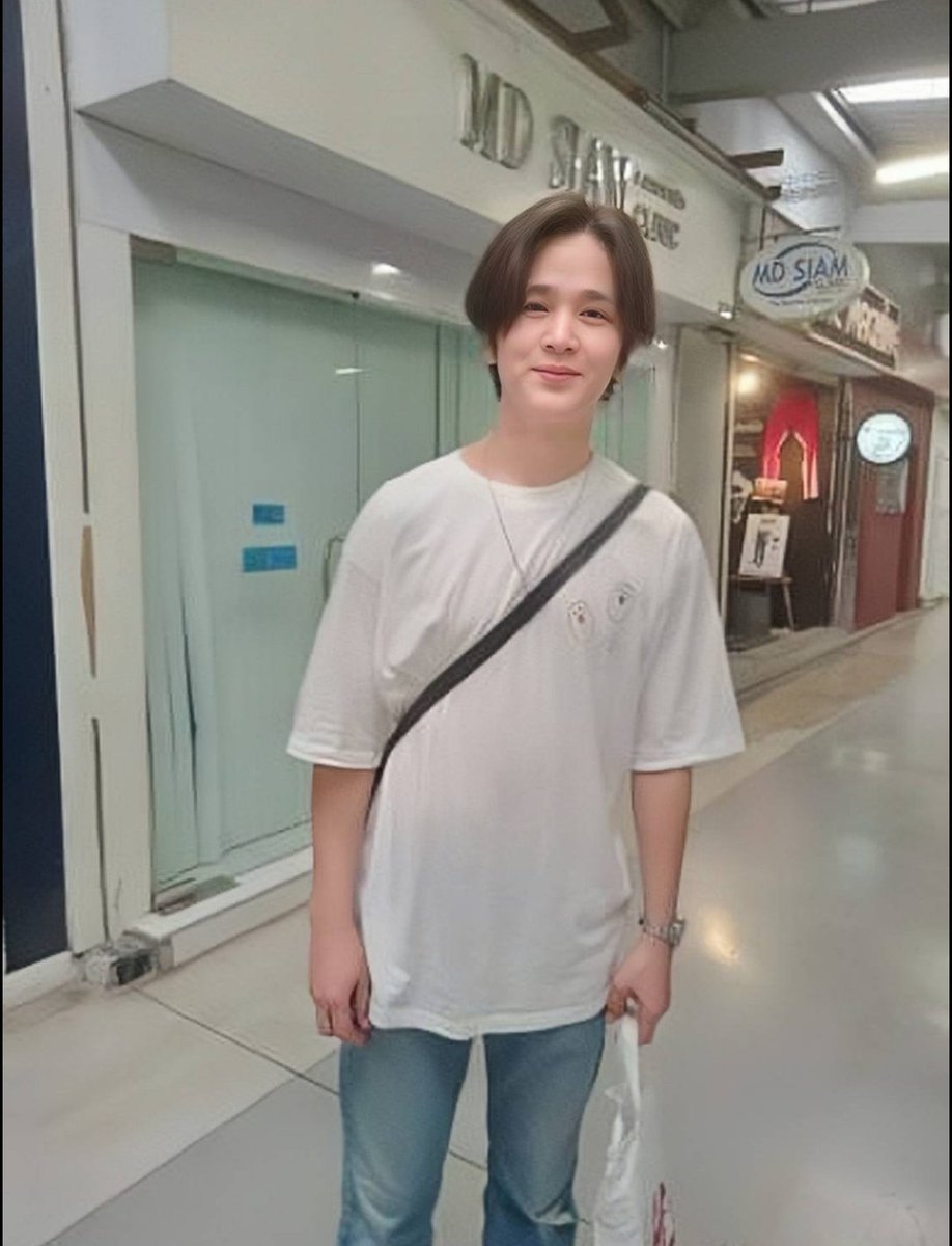 See you tomorrow 💙🐳
#yoonpsn
#yoonphusanu
#แก้มกลมของยุ่น