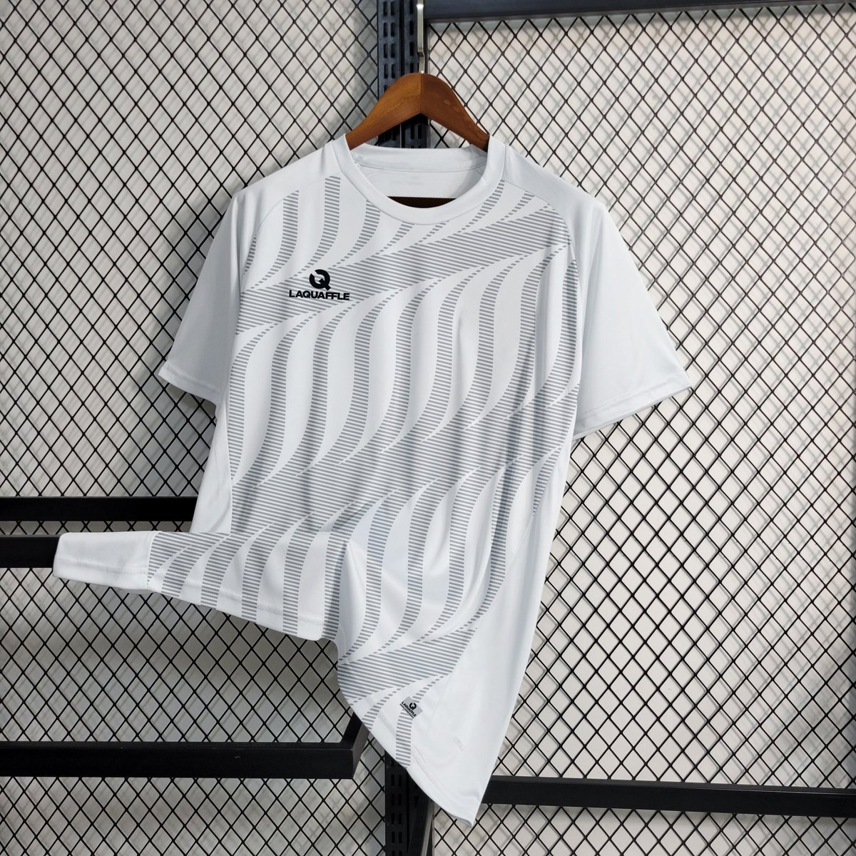 laquafflesports's tweet photo. 𝐁𝐋𝐎𝐎𝐌 𝐌𝐎𝐃𝐄𝐋
▫️Basic collar
▫️Raglan sleeveraglan
▫️Football jersey
#football #futbol #footballjersey #footballjerseys #footballjerseysoccer #soccerjersey #soccerjerseys #futbolforması #futbolformalari #bloommodel #basiccollar #raglansleeve #mockup #laquaffle https://t.co/Wbs3yqt8av