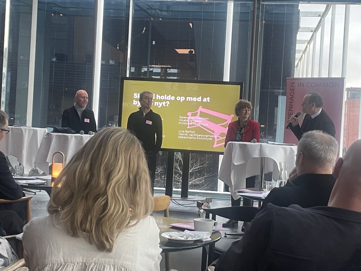 Lars Storr-Hansen (@larsstorr) on Twitter photo Skal vi holde op med at bygge nyt?
Det store spørgsmål diskuteres på Arkitekturtopmødet i DRbyen. Spændende og svær diskussion mellem arkitekter og politikere. Skal politikerne gå forrest eller skal de løbe efter vælgerne <a href="/DANSKEARK/">Danske Arkitektvirksomheder</a> #dkbyggeri. Skal vi holde op med at bygge nyt?
Det store spørgsmål diskuteres på Arkitekturtopmødet i DRbyen. Spændende og svær diskussion mellem arkitekter og politikere. Skal politikerne gå forrest eller skal de løbe efter vælgerne <a href="/DANSKEARK/">Danske Arkitektvirksomheder</a> #dkbyggeri.