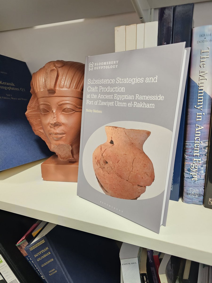Dr Nicky Nielsen (@n_nielsen4) on Twitter photo Well, that's just a handsome-looking book... Many thanks to <a href="/lilymacmahon1/">Lily Mac Mahon</a> and the <a href="/BloomsburyClass/">Bloomsbury Classical Studies & Archaeology</a> team for some amazing work! And thanks as well to @NadineMoeller for a very kind cover quote! Well, that's just a handsome-looking book... Many thanks to <a href="/lilymacmahon1/">Lily Mac Mahon</a> and the <a href="/BloomsburyClass/">Bloomsbury Classical Studies & Archaeology</a> team for some amazing work! And thanks as well to @NadineMoeller for a very kind cover quote!