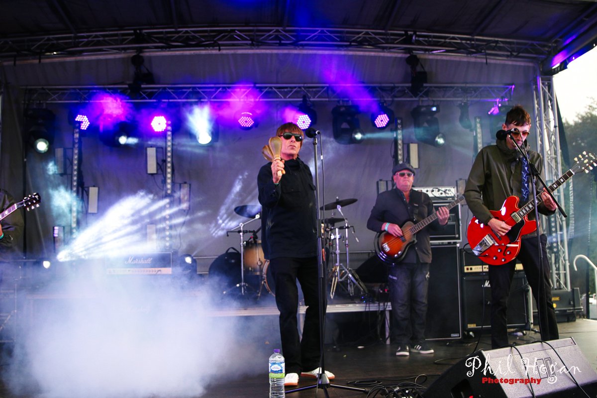 Philhoganuk's tweet photo. The Oasis Experience at Made in Manchester Romiley 2023 #Philhoganphotography #Theoasisexperience #Oasis #Madeinmanchester #MIM #Romiley https://t.co/h87BUig8rL