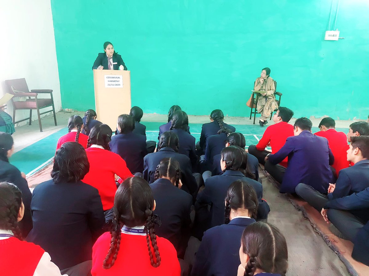 BBMBINDIA's tweet photo. As part of #communalharmonyweek, BBMB hosted a vibrant debate competition on Communal Harmony at Govt. Sr. Sec. School, BBMB, Sundernagar on 23.11.23. Students through their thoughts persuasively motivated all, promoting a sense of unity and bonding.
@MinofPower 
@nfchlnb https://t.co/CiDQ3AcuDd