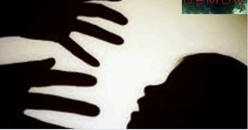 VistaraNews's tweet image. 142 ವಿದ್ಯಾರ್ಥಿನಿಯರಿಗೆ ಲೈಂಗಿಕ ಕಿರುಕುಳ ನೀಡಿದ ಪ್ರಿನ್ಸಿಪಾಲ್‌ ವಜಾ, ಮಕ್ಕಳ ಹೋರಾಟ ಯಶಸ್ವಿ

#vistaranewskannada #vistaranews #physicalabuse

 vistaranews.com/crime/school-p…