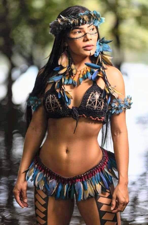 NativesProud's tweet photo. If You're a huge fan of mine can I get a big YESS !!!! https://t.co/M3I21LpZd7