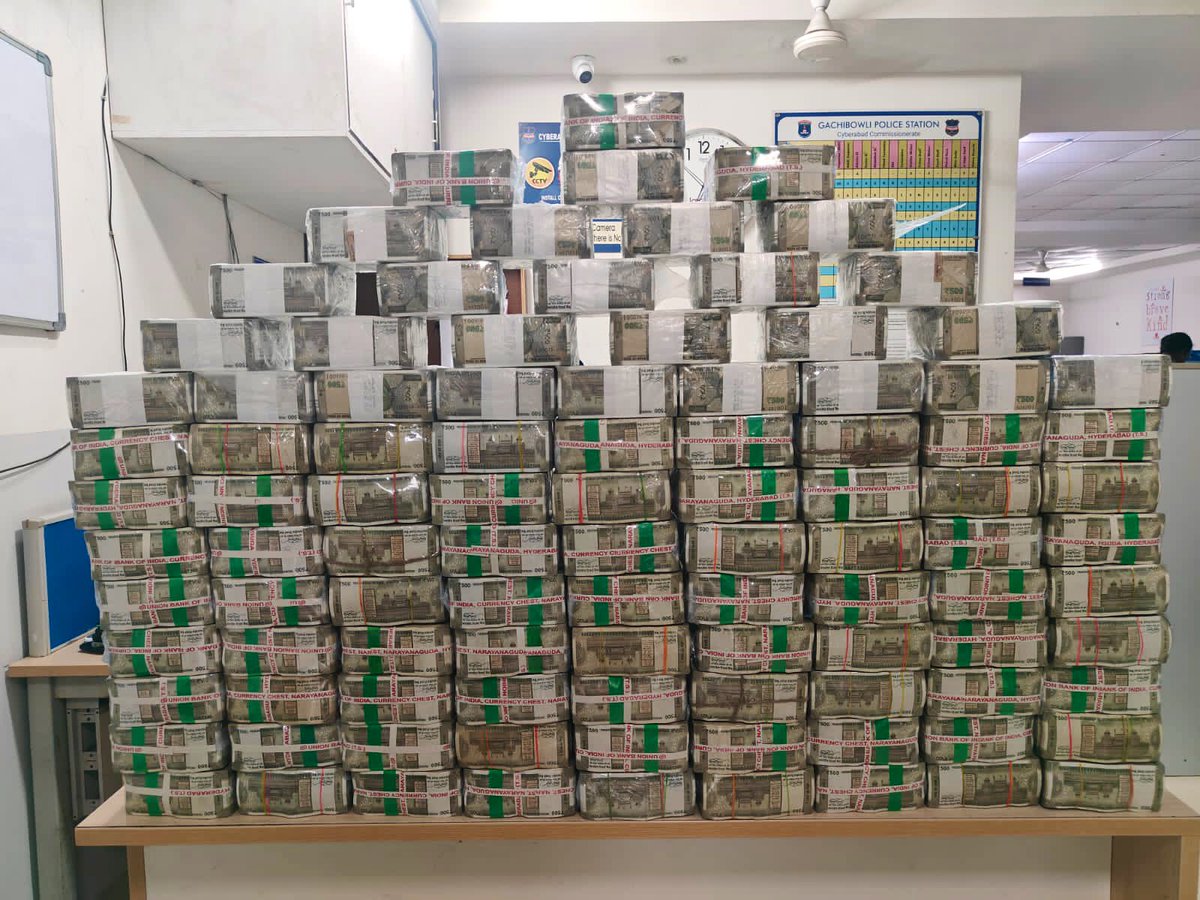Rahulheh's tweet photo. All these money seized in telangana.. 😬 https://t.co/AoCVg5Ri5J
