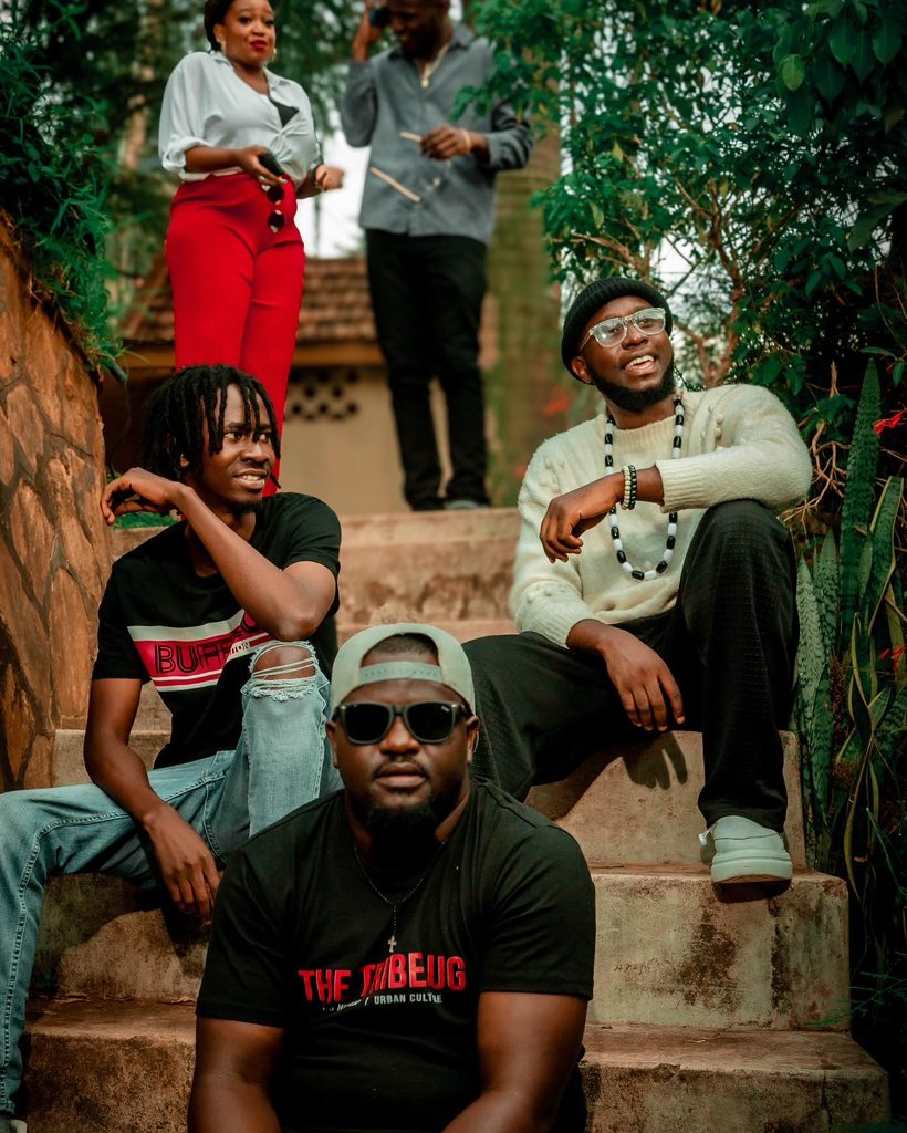 Rxdn3y's tweet photo. Linked up with amazing people to shoot @Mootownoh & @damzy_lolaโs #AGAINVideo
It is star studded I tell you. It will be premiering today at the #256MeatsNBeats happening at @TheMeatGuy256. Come through and witness greatness ๐ https://t.co/m4eGFIOxLo